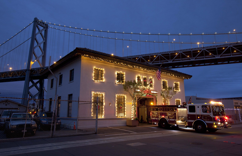 christmas lights_32.jpg